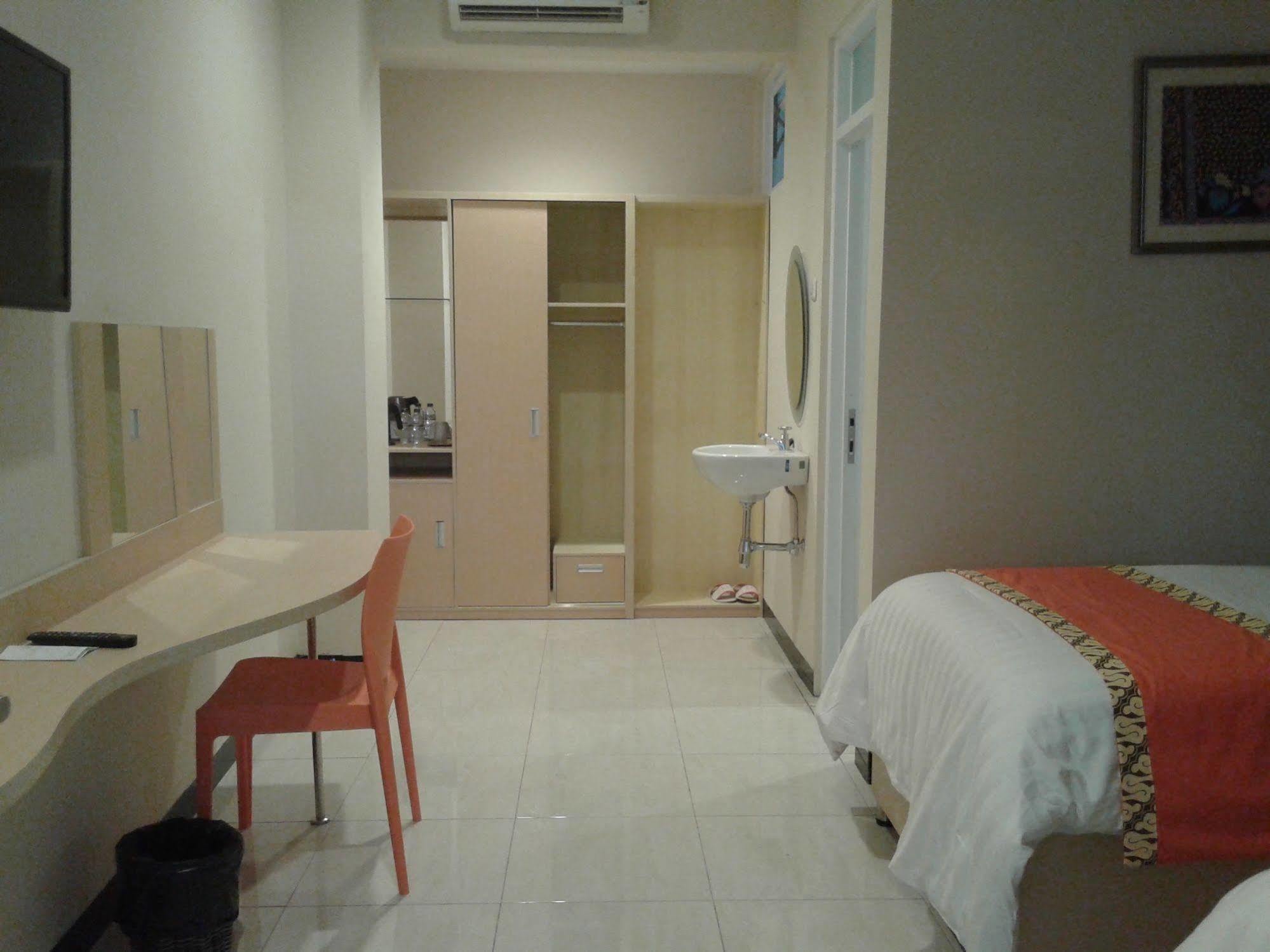 Ceria Boutique Hotel Maguwo Exterior foto
